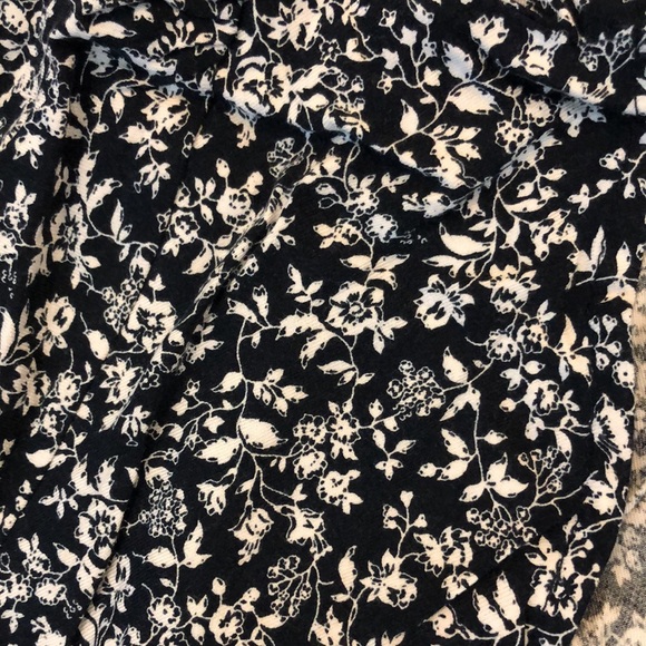 BRANDY MELVILLE flora romper - Picture 3 of 3